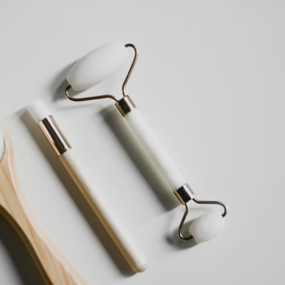 Facial pore Cleansing brush